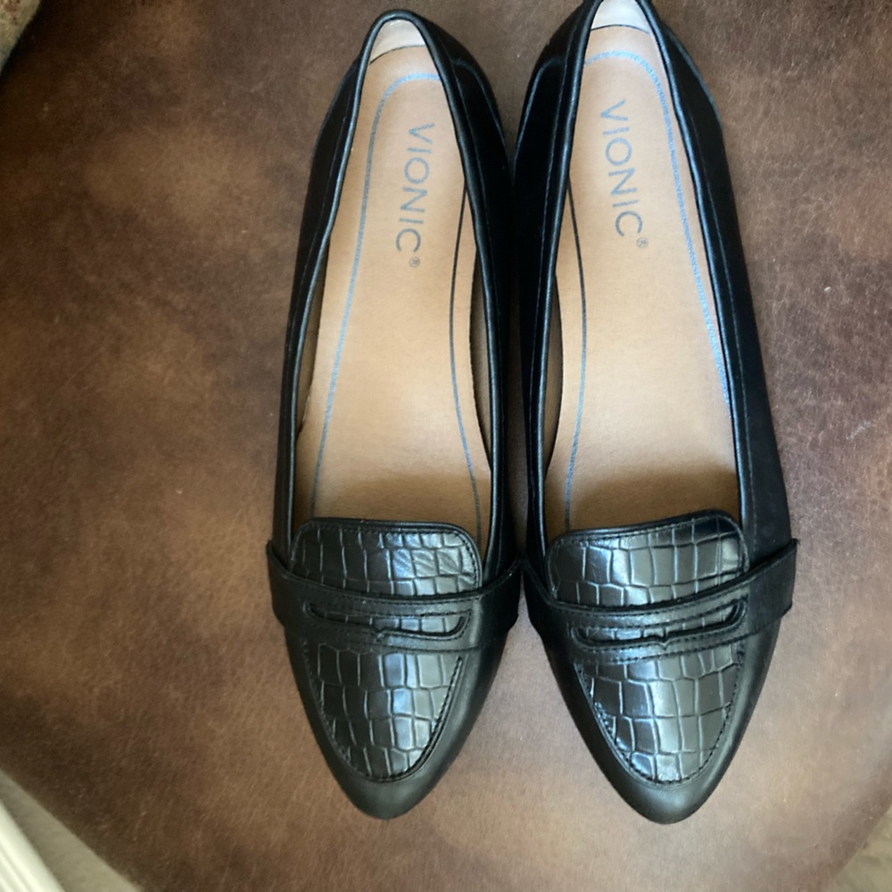 Vionic black slip ons